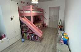 Apartament 3 camere, lux, 86 mp, parcare subterana, zona Vivo