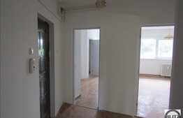 Vanzare apartament 2 camere, 55 mp, decomandat, zona Profi