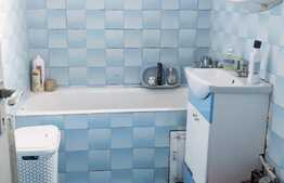 Apartament de 2 camere, 50 de mp, izolat exterior, zona Mercur