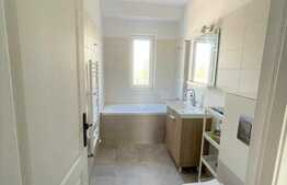 Apartament modern, 67 mp, balcon, A.C., zona Platinia