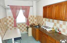 Vanzare 3 camere cu  17 mp TERASA, zona Expo Transilvania