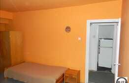 Vanzare 3 camere cu  17 mp TERASA, zona Expo Transilvania