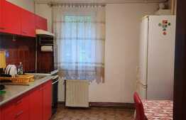Apartament de 4 camere, 80 mp, zona Darste