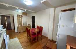 Apartament de 3 camere, decomandat, 70 mp, boxa, zona strazii Hateg