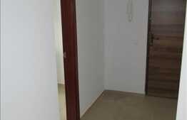 Vanzare 2 camere, 55 mp utili, zona Sf. Ioan, cu boxa la subsol, parcare