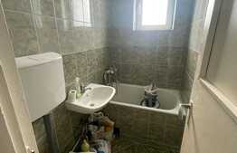 Apartament 3 camere, 43 mp,  zona Alverna