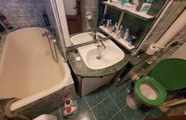 Apartament 3 camere, semidecomandat, 37 mp, zona Alverna