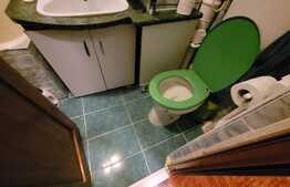 Apartament 3 camere, semidecomandat, 37 mp, zona Alverna