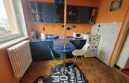 Apartament 3 camere, semidecomandat, 37 mp, zona Alverna