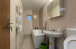 Apartament de 3 camere, 78 mp, parcare, zona strazii Plopilor