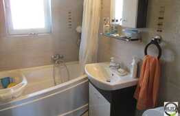 Apartament cu scara interioara, 3 camere, 70 mp, loc parcare! Zona Sub Cetate!