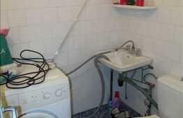 Apartament 3 camere de vanzare, 66 mp utili, zona BIG, cu boxa la subsol