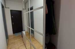 Apartament modern, 2 camere, 42 mp, parcare, zona Vivo