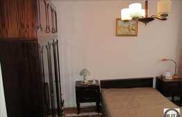 Vanzare apartament 3 camere, 74 mp utili, zona Parang, cu boxa si garaj de tabla