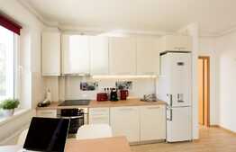 Apartament 2 camere, etaj intermediar, mobilat, zona semicentrala