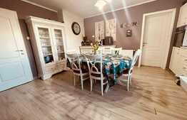 Casa de 162 mp, mobilata, 700 mp teren, Harman