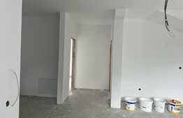 Apartament 3 camere, semifinisat, 60 mp, parcare, zona Teilor