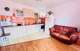 Casa de tip duplex de 210 mp, practic compartimentata, in Sanpetru 