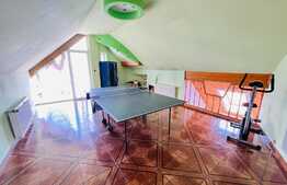 Casa generoasa 6 camere, 800 mp teren, toate utilitatile, in Harman 