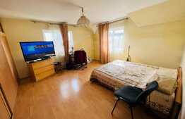 Casa generoasa 6 camere, 800 mp teren, toate utilitatile, in Harman 