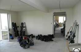 Apartament 3 camere, 90 mp, semifinisat, Zona Piata Engels