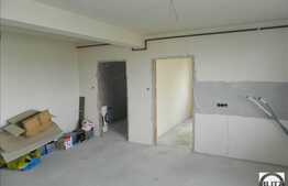 Apartament 3 camere, 90 mp, semifinisat, Zona Piata Engels