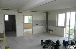 Apartament 3 camere, 90 mp, semifinisat, Zona Piata Engels