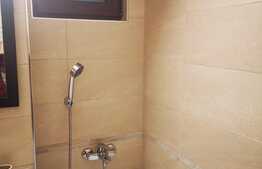 Apartament de 3 camere, decomandat, zona Răcădău