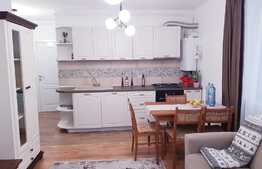 Apartament 3 camere, semidecomandat, 50 mp, zona Vivo 