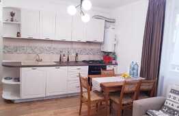 Apartament 3 camere, semidecomandat, 50 mp, zona Vivo 