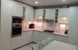 Apartament decomandat, 2 camere, loc de parcare, zona Teilor!