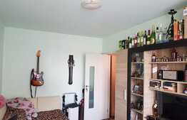 Garsoniera de 30 Mp, parcare cu CF, zona Porii!