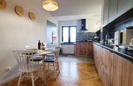 Apartament tip penthouse, 187 mp, parcare, zona Piata Engels