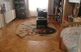 Apartament de 3 camere, garaj, zona Centrul Vechi, la 2 minute de Piața Unirii