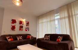 Apartament 3 camere, cu loc de parcare, zona strazii Campului