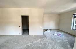 Spatiu nou, 280 mp, 4 parcari, terasa, zona Napolact