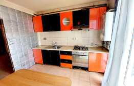 Apartament de 2 camere, 58 mp, etaj intermediar! Zona strazii Florilor