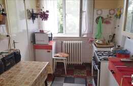 De vanzare apartament 3 camere, 64 mp, zona strazii Albac