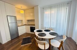 Apartament 3 camere 57 mp, modern, parcare, zona Teilor