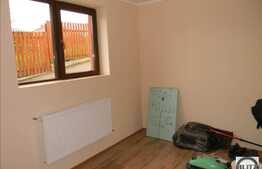 Vanzare apartament 3 camere, 49 mp utili, cu parcare