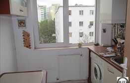 2 camere de vanzare, decomandat, 47 mp utili, zona Bucium, cu boxa si parcare