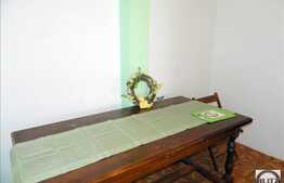 3 camere, decomandat, garaj, zona strazii Parang