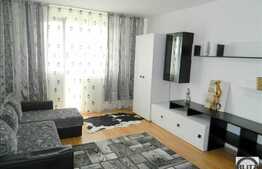 3 camere, decomandat, garaj, zona strazii Parang