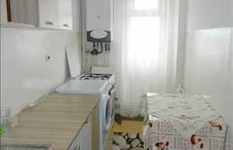 3 camere, decomandat, garaj, zona strazii Parang