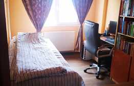 Apartament de 4 camere, etaj intermediar, două balcoane, zona Triaj