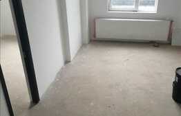 Apartament semifinisat, 3 camere, 50 mp utili, imobil nou, zona Alverna!