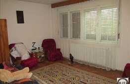 Apartament 4 camere, 130 mp utili, 2 balcoane, garaj si boxa, zona Hotel Napoca