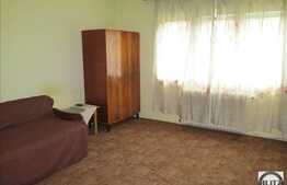 Apartament 4 camere, 130 mp utili, 2 balcoane, garaj si boxa, zona Hotel Napoca