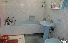 Apartament 4 camere, 130 mp utili, 2 balcoane, garaj si boxa, zona Hotel Napoca