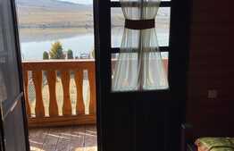 Casa individuala la cheie, pe malul lacului